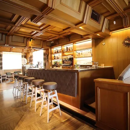 Astor Hotel