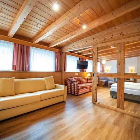 Astor 4* Wolkenstein in Gröden